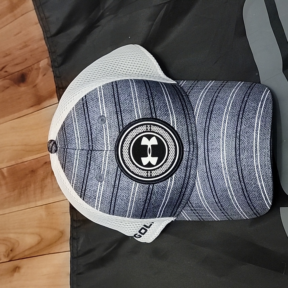 Mens Under Armour flexfit hat